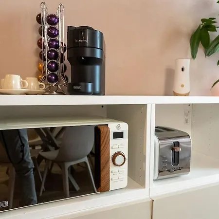 Apartment Del 1400 Nel Cuore Del Centro Storico A 2 Min Dal Porto E Con 2 Bici Gratuite Como
