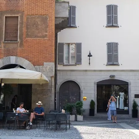 Apartment Del 1400 Nel Cuore Del Centro Storico A 2 Min Dal Porto E Con 2 Bici Gratuite Como