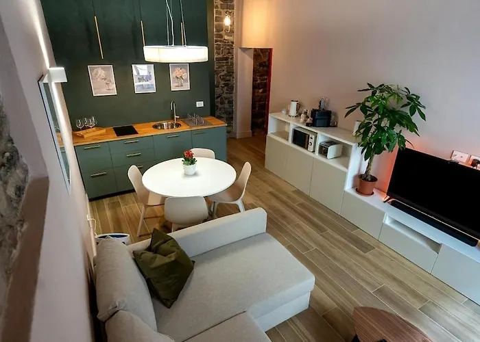 Del 1400 In Centro Storico * 科莫